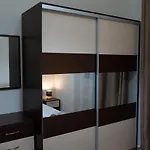 Lovos House *
