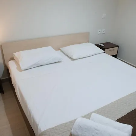 Lovos House فيلة