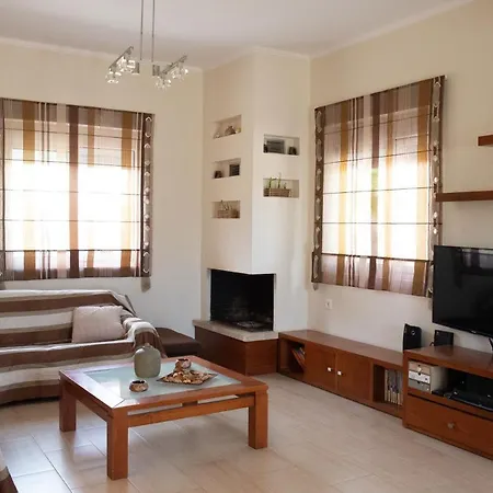 Lovos House فيلة