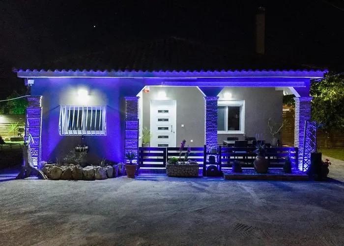 Lovos House Laganas